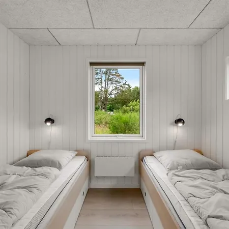 Gadde - 100m To The Fjord By Interhome Feriehus *